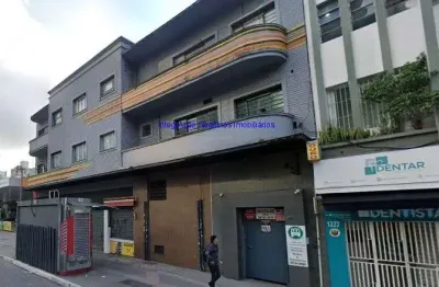 Conjunto comercial 186,07m², 01 copa, 05 salas e 02 banheiros  condomínio com recepção e segurança.  excelente localização