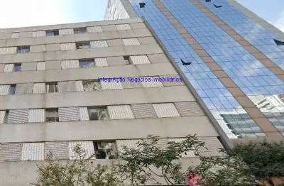 Apartamento studio 38m², 01 dormitório e 01 banheiro.  condomínio com portaria.  excelente localização á 4 minutos andando para a estação do metrô