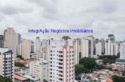 Apartamento cobertura duplex 250m², 03 dormitórios (sendo suítes), 04 banheiros e 04 vagas de garagem.  condomínio com portaria, segurança, piscina