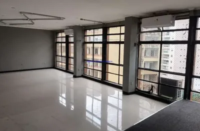 Conjunto comercial 100m² e 02 banheiros.    condomínio com recepção e segurança.  excelente localização á 7 minutos andando para a estação do metrô