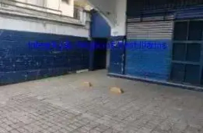 Galpão 578m², 04 banheiros e 04 vagas de garagem.  excelente localização á 4 minutos andando para a estação do metrô saúde