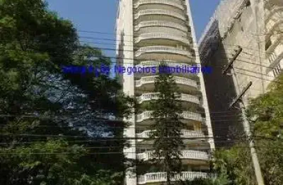 Apartamento 325m², 04 dormitórios (sendo 02 suítes), 05 banheiros e 03 vaga na garagem; todas as janelas do living e dos quartos são anti-ruído;