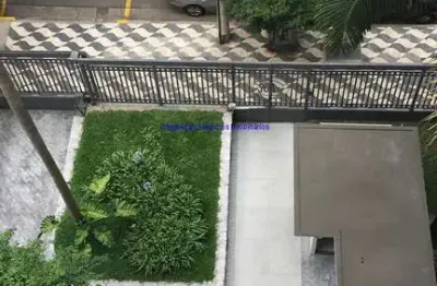 Apartamento 190m², 03 dormitórios (sendo 1suíte), 04 banheiros e 01 vaga na garagem.  condomínio com segurança, portaria e área verde.