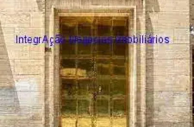 Conjunto comercial 300m², 03 salas, 01 copa e 02 banheiros.  condomínio com recepção e segurança.  excelente localização