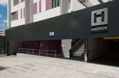 Conjunto comercial 40m², 01 banheiro e 02 vagas na garagem.   condomínio com recepção e portaria.  excelente localização