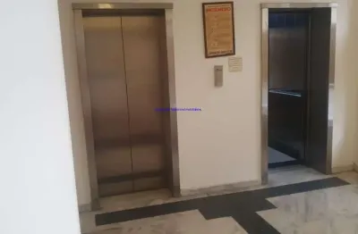 Condomínio com recepção e segurança.  excelente localização entre as ruas pará, mato grosso e coronel josé eusébio; próximo da estação do metrô