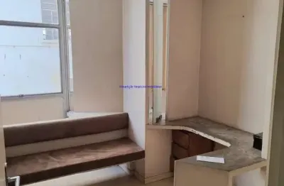 Conjunto comercial 35m², 01 sala, 01 e 01 banheiro.  condomínio com portaria e segurança.  excelente localização, á 4 minutos andando para a estação