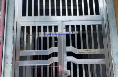 Condomínio com segurança e portaria 24hs.  excelente localização, à 2 minutos andando para a estação higienópolis - mackenzie;