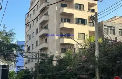 Apartamento 162m², 03 dormitórios (sendo 01 suíte) e 03 banheiros.  condomínio com segurança e portaria.  excelente localização