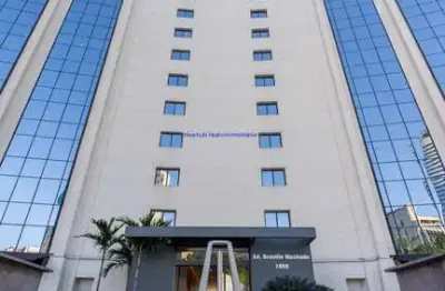 Laje comercial 769m², 03 banheiros e 14 vagas na garagem.  condomínio com recepção e segurança.  excelente localização