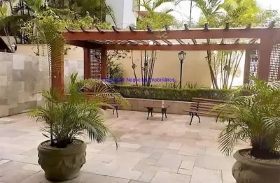 Condomínio com segurança, portaria, salão de festas e playground.  excelente localização, á 10 minutos andando para a estação do metrô trianon;