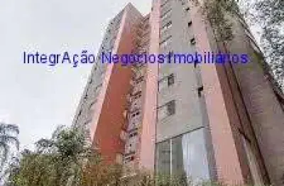 Apartamento 78m², 03 dormitórios (sendo 01 suíte), 02 banheiros e 02 vagas de garagem; armários planejados na cozinha, dormitórios e banheiros.