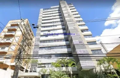 Conjunto comercial 50m²,  02 salas, 02 banheiros, 01 copa e 01 vaga na garagem.  condomínio com recepção e segurança.  excelente localização