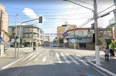 Prédio comercial 5.148m², 28 banheiros e 23 vagas na garagem; possui 1 pavimento 683,840m² área comum 936,58 m2, 5 pavimentos  392,800m² cada