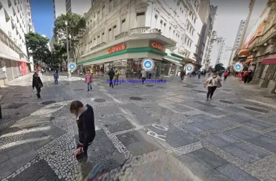 Sobreloja 124m² e 01 banheiro.  excelente localização á 2 minutos andando para a estação do metrô sé; entre as ruas da quitanda, josé bento