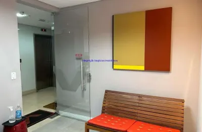 Condomínio com recepção e segurança.  excelente localização entre as ruas bandeira paulista, jesuíno arruda e doutor renato paes de barros;
