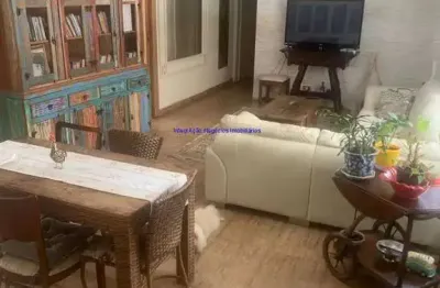 Apartamento mobiliado 144m², 03 dormitórios, 02 banheiros e 01 vaga na garagem;  condomínio com segurança e portaria.  excelente localização