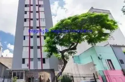 Apartamento 36m², 01 dormitório, 01 banheiro e 01 vaga na garagem.  condomínio com portaria, segurança.  excelente localização