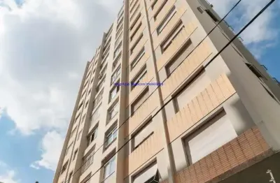 Apartamento 157m², 03 dormitórios, 02 banheiros e 01 vaga na garagem.  condomínio com portaria, segurança 24hrs, piscina e salão de festa.  excelente