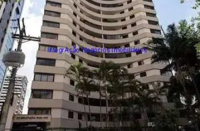 Apartamento 112m², 03 dormitórios (sendo 01 suíte), 02 banheiros e 02 vagas na garagem.  condomínio com portaria, segurança 24hrs, piscina