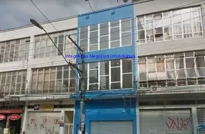 Prédio comercial 600m² e 10 banheiros.  excelente localização á 3 minutos andando para a estação do metrô saúde; entre as ruas paracatu, das uvaias