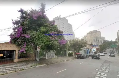 Casa 187,75 m², 02 dormitórios, 01 banheiro e 01vaga de garagem.  excelente localização entre as ruas barão do bananal, ministro ferreira alves