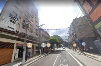 Apartamento 80m², 02 dormitórios, 01 banheiro e 01 vaga na garagem.  condomínio com portaria, segurança 24hrs.  excelente localização