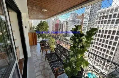 Apartamento mobiliado 140m², 03 dormitórios (sendo  01 suíte), 03 banheiros e 01 vaga na garagem.  condomínio com portaria, segurança 24hrs