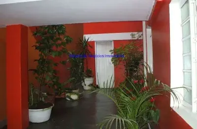 Sobrado 400m², 17 salas, 02 copas, 07 banheiros e 02 vagas de garagem .  excelente localização entre as ruas teodoro sampaio, joaquim antunes