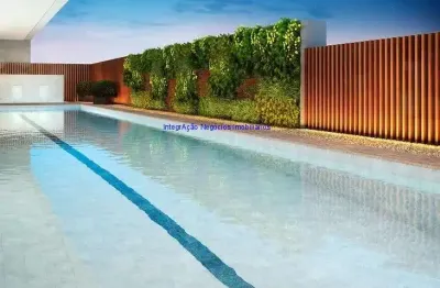 Apartamento 158m², 03 dormitórios (sendo suítes), 05 banheiros e 02 vagas na garagem.  condomínio com portaria, segurança 24hrs, piscina, academia