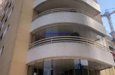 Apartamento 144m², 04 dormitórios (sendo 02 suítes), 03 banheiros e 02 vagas na garagem.  condomínio com portaria, segurança 24hrs, piscina