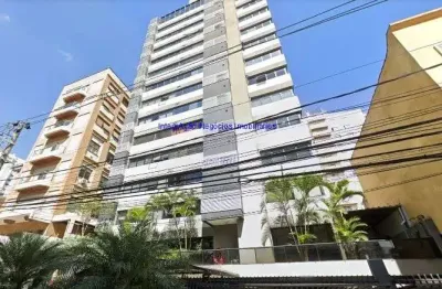 Condomínio com recepção e segurança.  excelente localização á 7 minutos andando para a  estação do metrô são joaquim; entre as ruas pio xii,