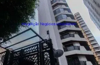 Apartamento 155m², 04 dormitórios (sendo 03 suítes), 04 banheiros e 03 vagas na garagem.  condomínio com portaria, segurança 24hrs, piscina