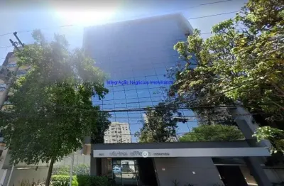 Conjunto comercial 35m², 01 banheiro e 01 vaga na garagem.  condomínio com recepção e segurança 24hrs.  excelente localização entre as ruas desembarga