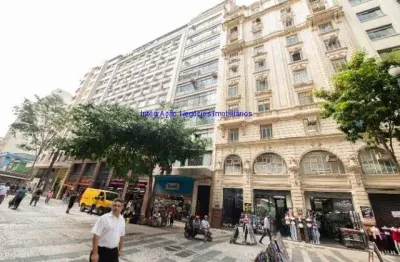 Conjunto comercial 124m², 03 salas e 03 banheiros.  condomínio com recepção e segurança 24hrs.  excelente localização