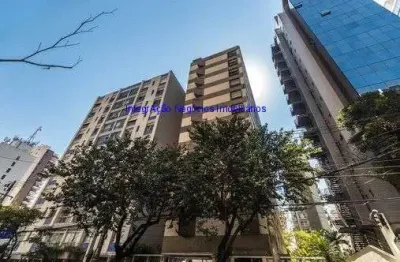 Apartamento  140m², 03 dormitórios (sendo 01 suíte), 02 banheiros e 01 vaga na garagem.  condomínio com portaria, segurança 24hrs, jardim
