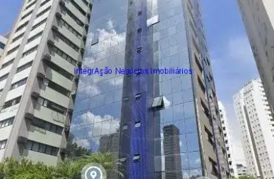 Conjunto comercial 45m², 01 banheiro e 01 vaga na garagem.  condomínio com recepção e segurança 24hrs.  excelente localização