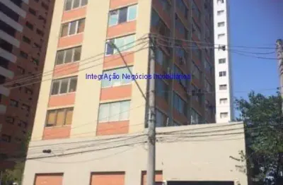 Conjunto comercial 40m² e 01 banheiro.  condomínio com recepção e segurança 24hrs.  excelente localização entre as ruas pedroso alvarenga