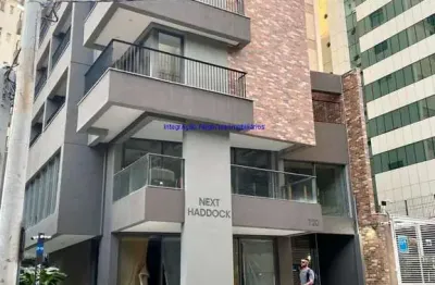 Loja 210m² e 01 banheiro. piso superior com 120mq e piso inferior com 90mq.  excelente localização á 3 minutos andando para a estação do metrô