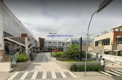 Loja 390m², 01 copa,  04 banheiros e 03 salas.  excelente localização entre as ruas catão, camilo e  francisco alves; próximo da estação de trem lapa.