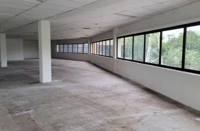 Conjunto comercial 406,83m², 04 banheiros e 10 vaga na garagem.  condomínio com recepção e segurança 24hrs.  excelente localização