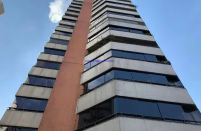 Apartamento 227m², 04 dormitórios (sendo 02 suítes), 03 banheiros e 04 vagas na garagem.  condomínio com portaria, segurança 24hrs, piscina, academia,