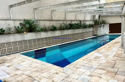 Condomínio com portaria, segurança 24hrs, piscina, salão de festa, churrasqueira, salão de jogos, sala de ginástica e jardim.  excelente localização