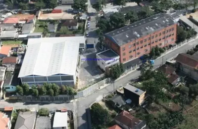 Terreno 9.562,53m², 01 prédio com 03 andares e 01 subsolo; 01 prédio com 02 andares e 01 prédio comercial.  excelente localização.