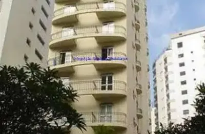Apartamento mobiliado 42m², 01 dormitório, 01 banheiro e 01 vaga na garagem.    condomínio com portaria 24hrs.   excelente localização.