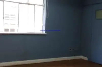 Conjunto comercial 41m², 01 banheiro.   condomínio com recepção e segurança 24hrs.   excelente localização á 2 minutos andando para a estação do metrô