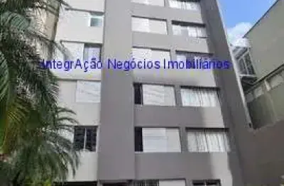 Apartamento 89m², 02 dormitórios,  01 banheiro e 01 vaga na garagem.    condomínio com portaria 24hrs, piscina e salão de festa.