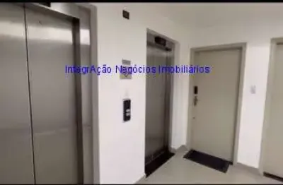 Conjunto comercial 86m², 03 salas, 02 banheiros e 02 vagas na garagem.   condomínio com portaria e segurança 24hrs.  excelente localização.