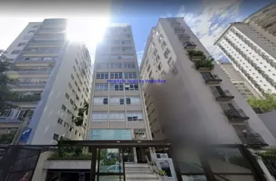 Conjunto comercial 150m², 01 banheiro e 01 vaga na garagem.    condomínio com recepção e segurança 24hrs.  excelente localização.