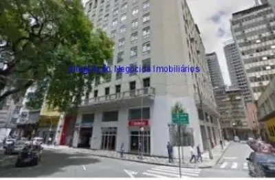 Loja 1.800m², terreo: hall de entrada, elevador e 06 banheiros e 50 vagas na garagem; sobreloja: salão amplo e 02 banheiros.   excelente localização